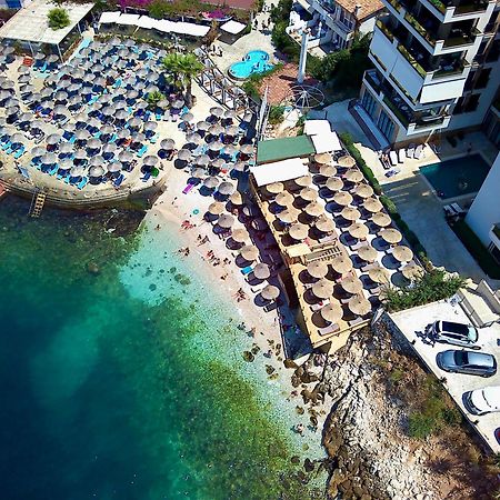 Golden Beach Suites Sarandë エクステリア 写真