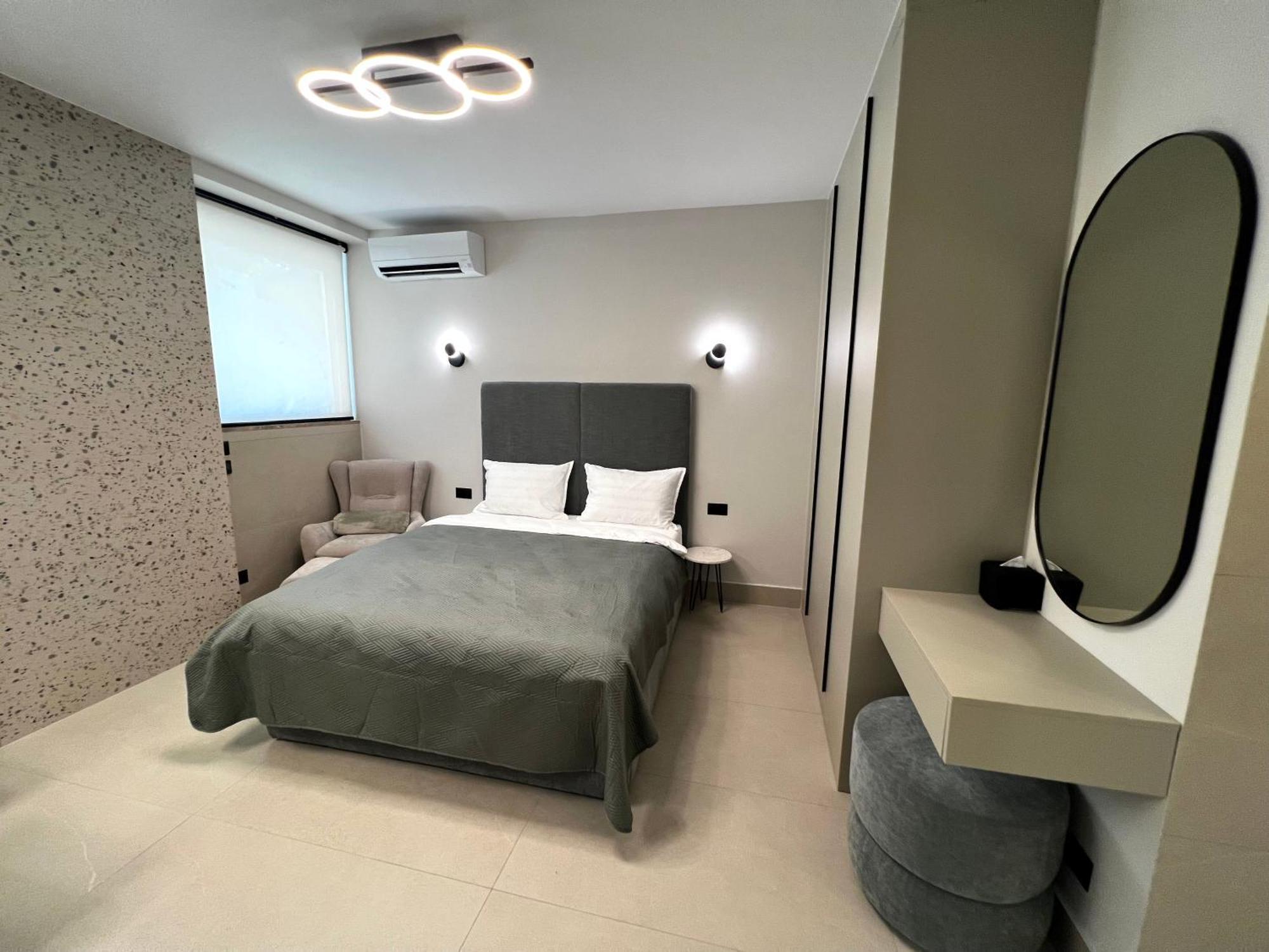 Golden Beach Suites Sarandë エクステリア 写真
