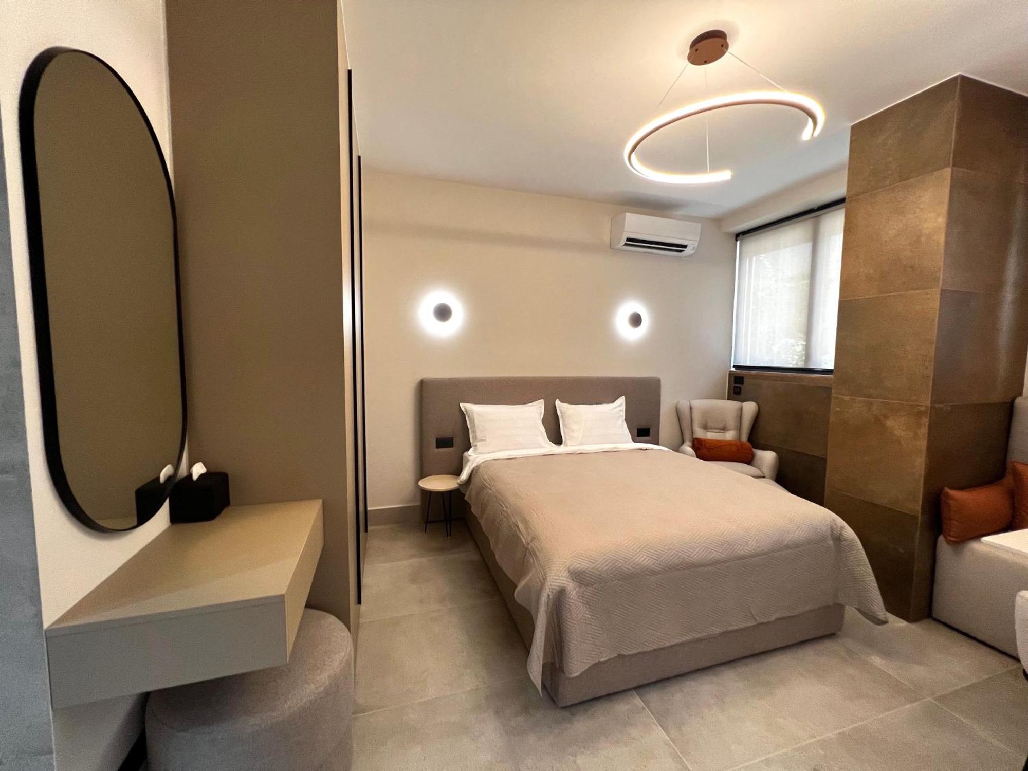 Golden Beach Suites Sarandë エクステリア 写真