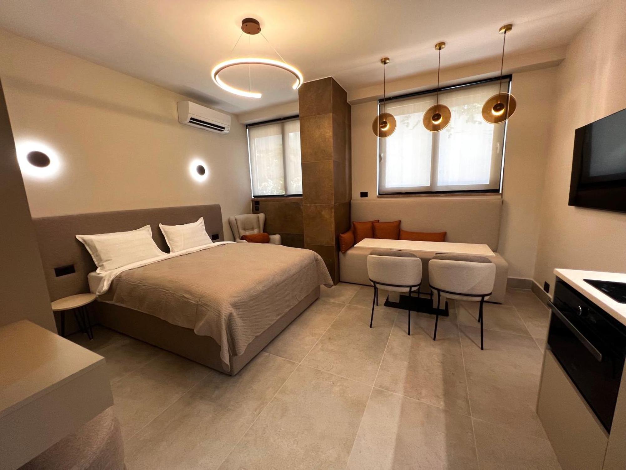 Golden Beach Suites Sarandë エクステリア 写真